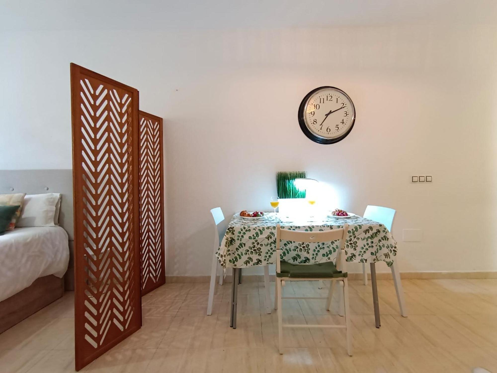 Апартаменты Monisimo Apartamento En Centro Historico De Malaga Con Parking Экстерьер фото